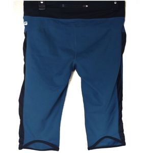 Fabletics capri workout yoga colorblock leggings